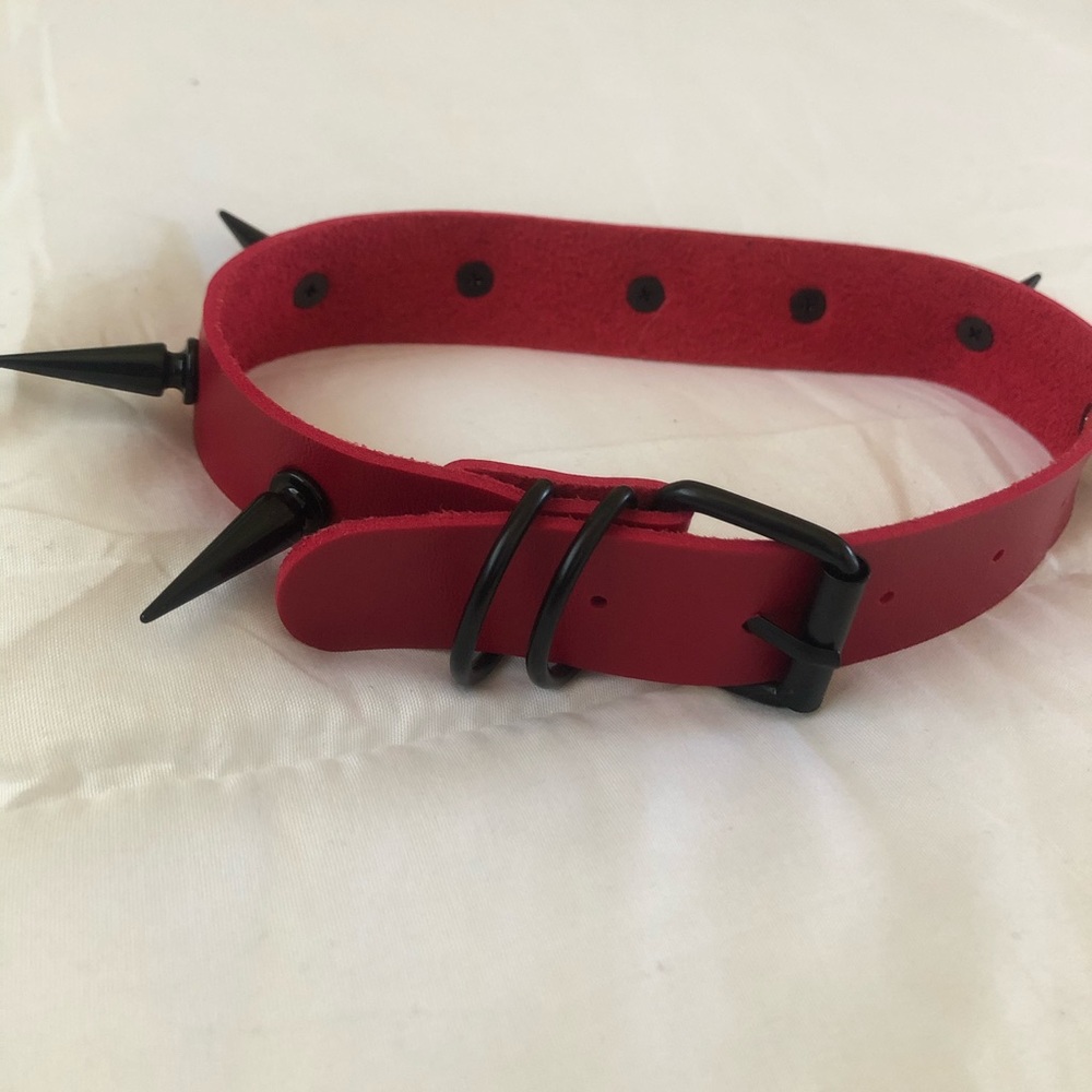 DOLLS KILL STUDDED CHOKER💋🔥 - Picture 4 of 9